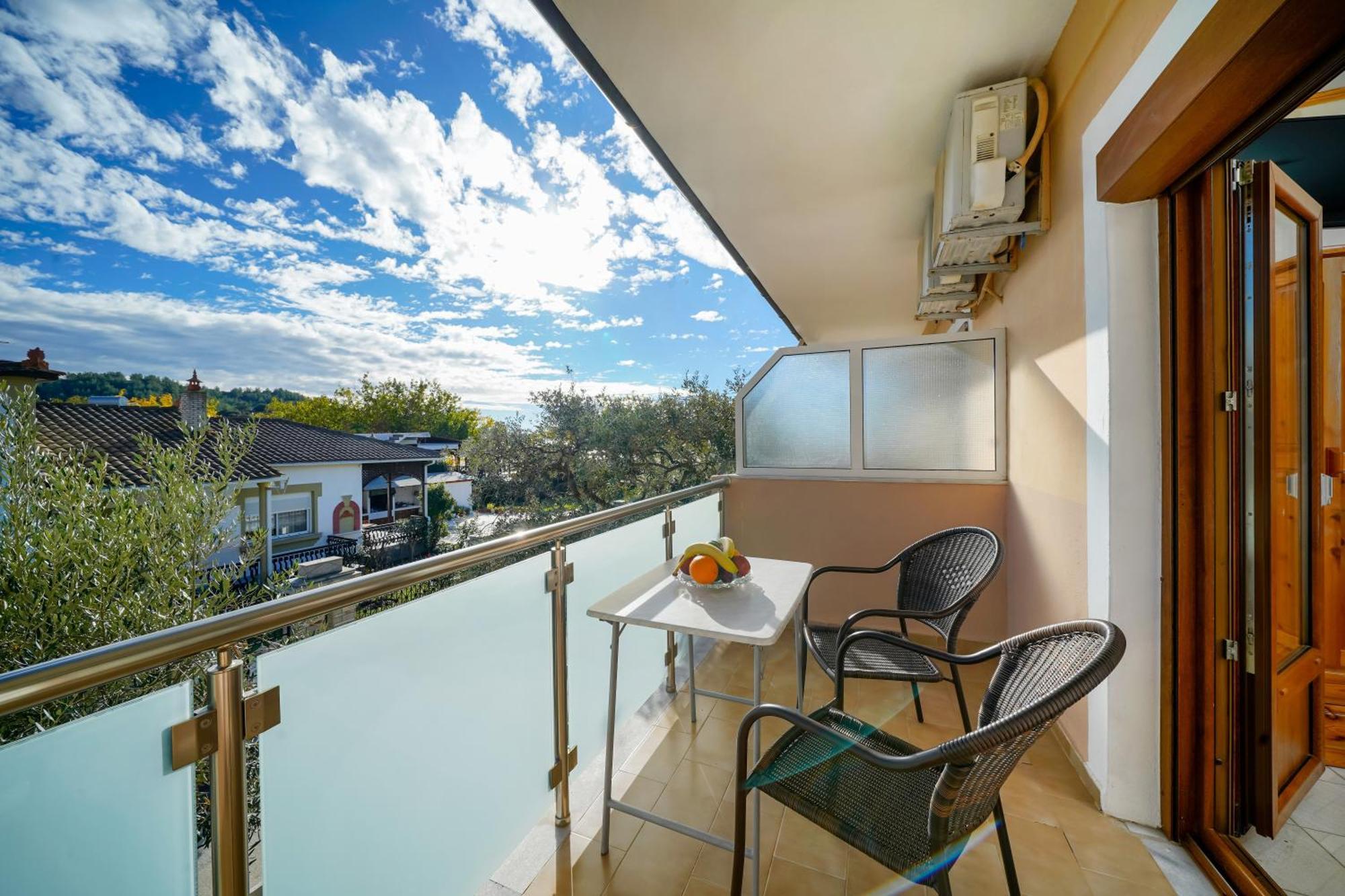 פוטוס Opalium Beach Front Suites מראה חיצוני תמונה