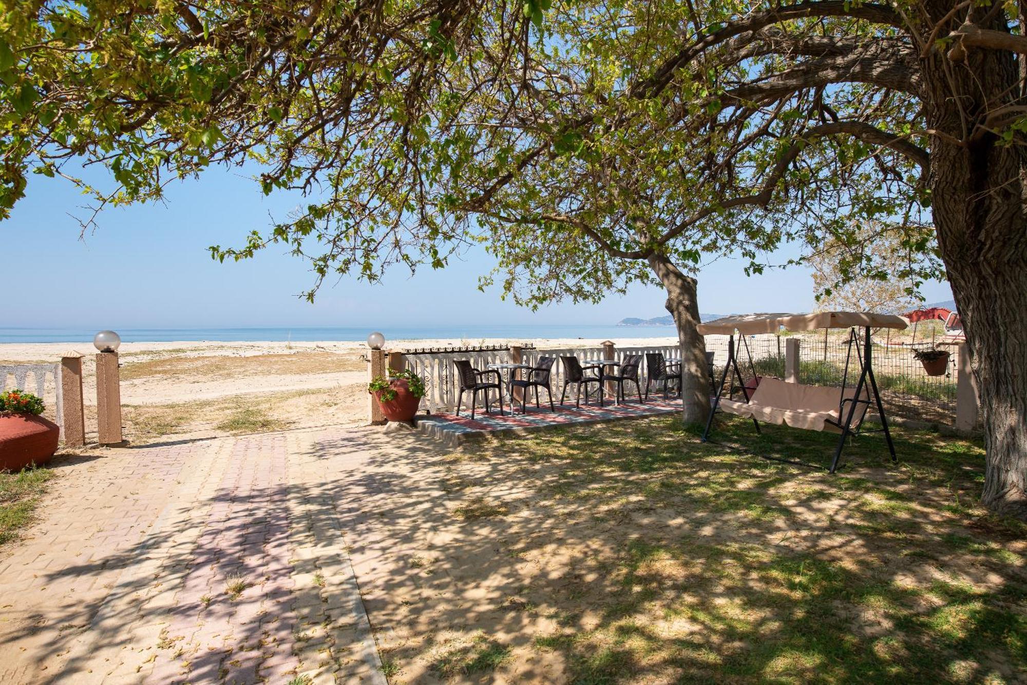 פוטוס Opalium Beach Front Suites מראה חיצוני תמונה