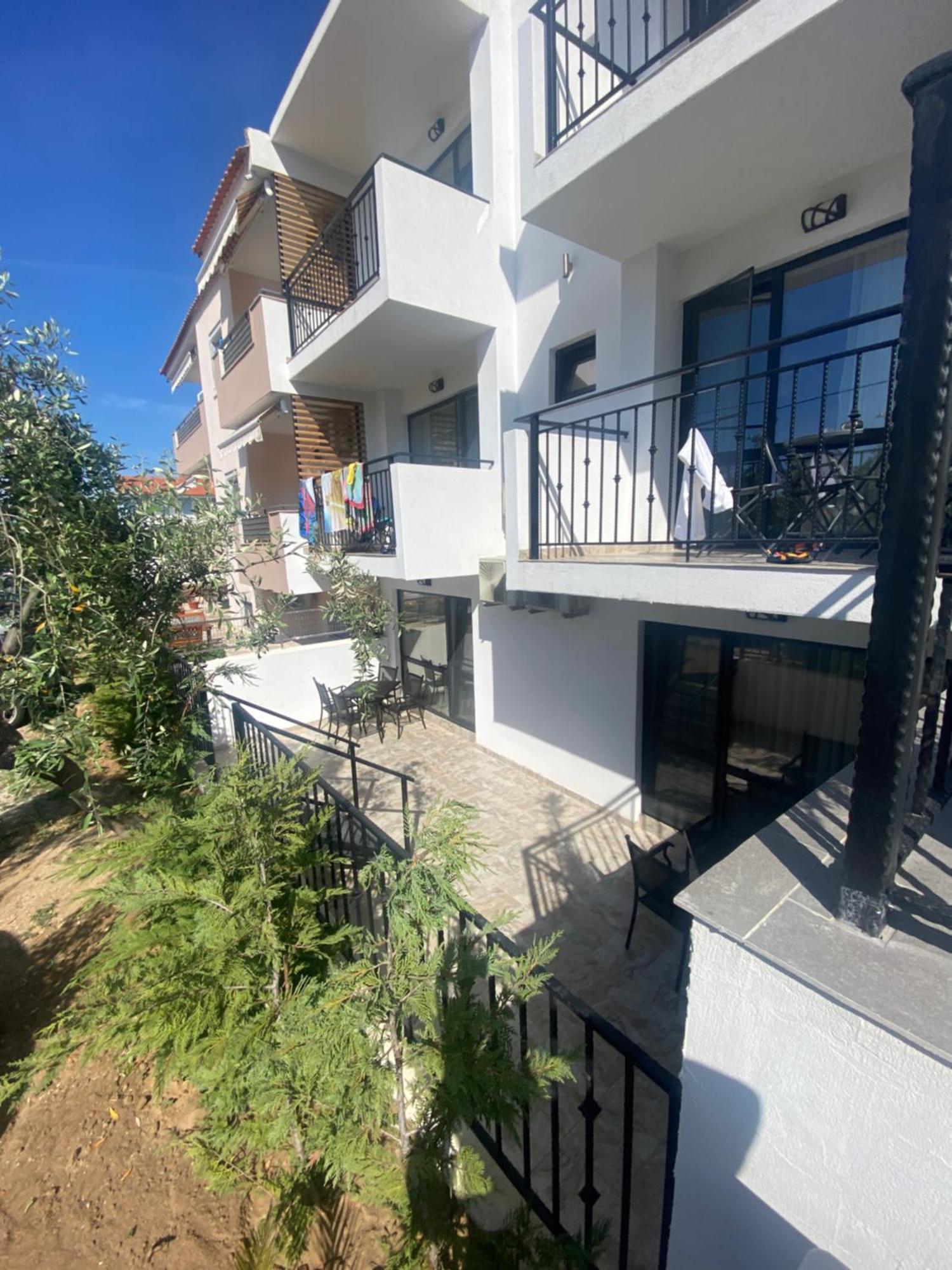 פוטוס Opalium Beach Front Suites מראה חיצוני תמונה