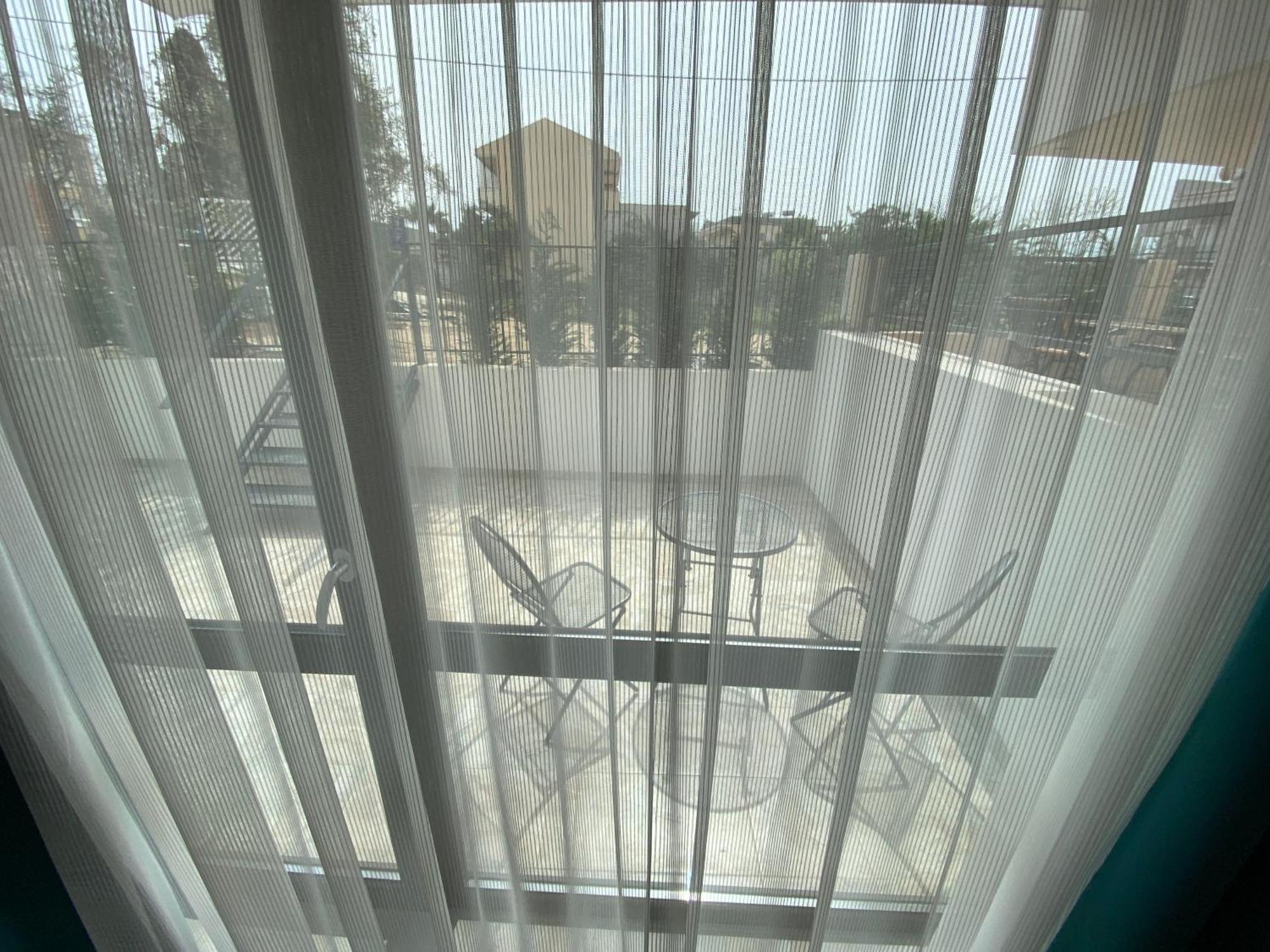 פוטוס Opalium Beach Front Suites מראה חיצוני תמונה