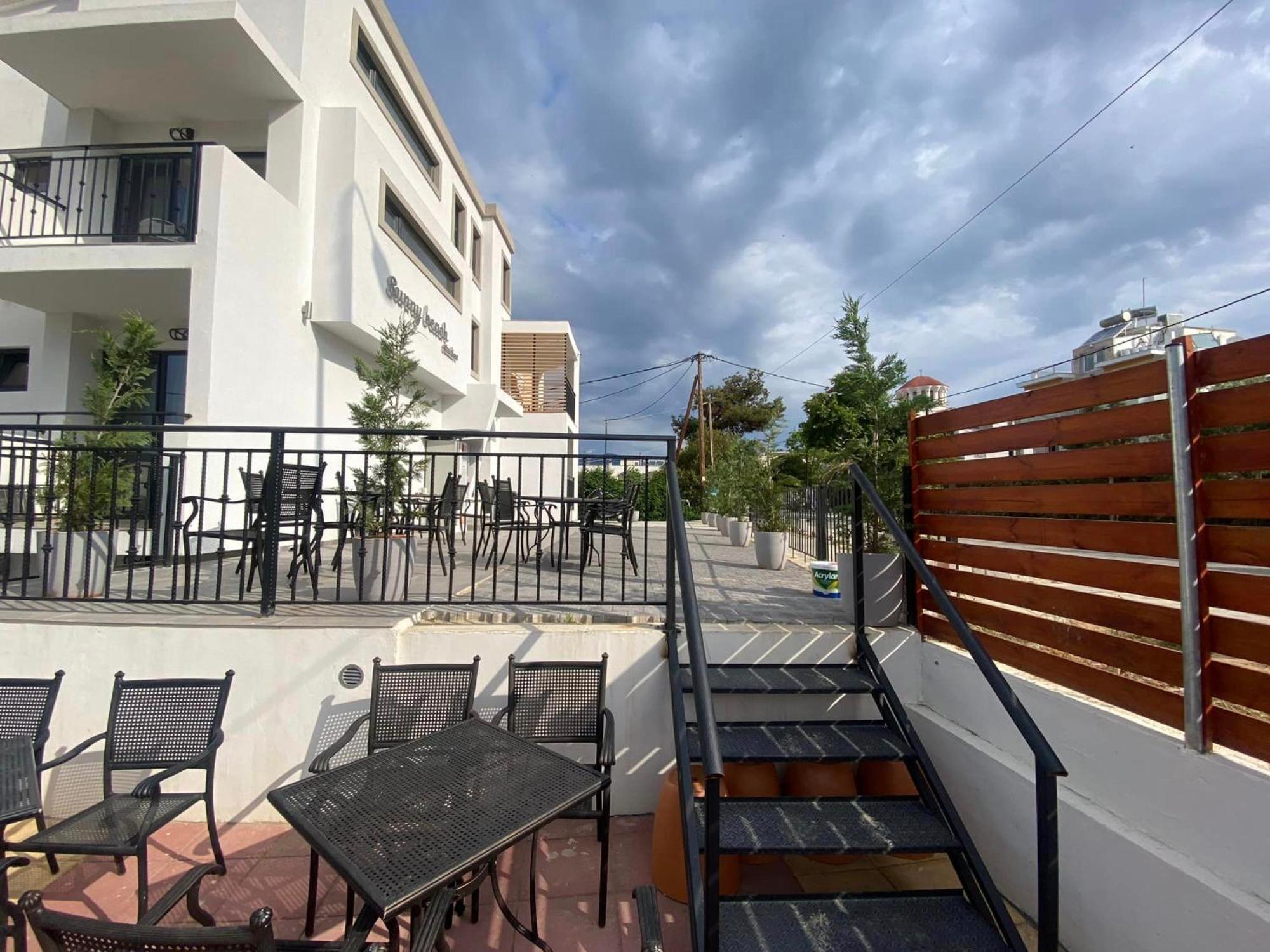 פוטוס Opalium Beach Front Suites מראה חיצוני תמונה