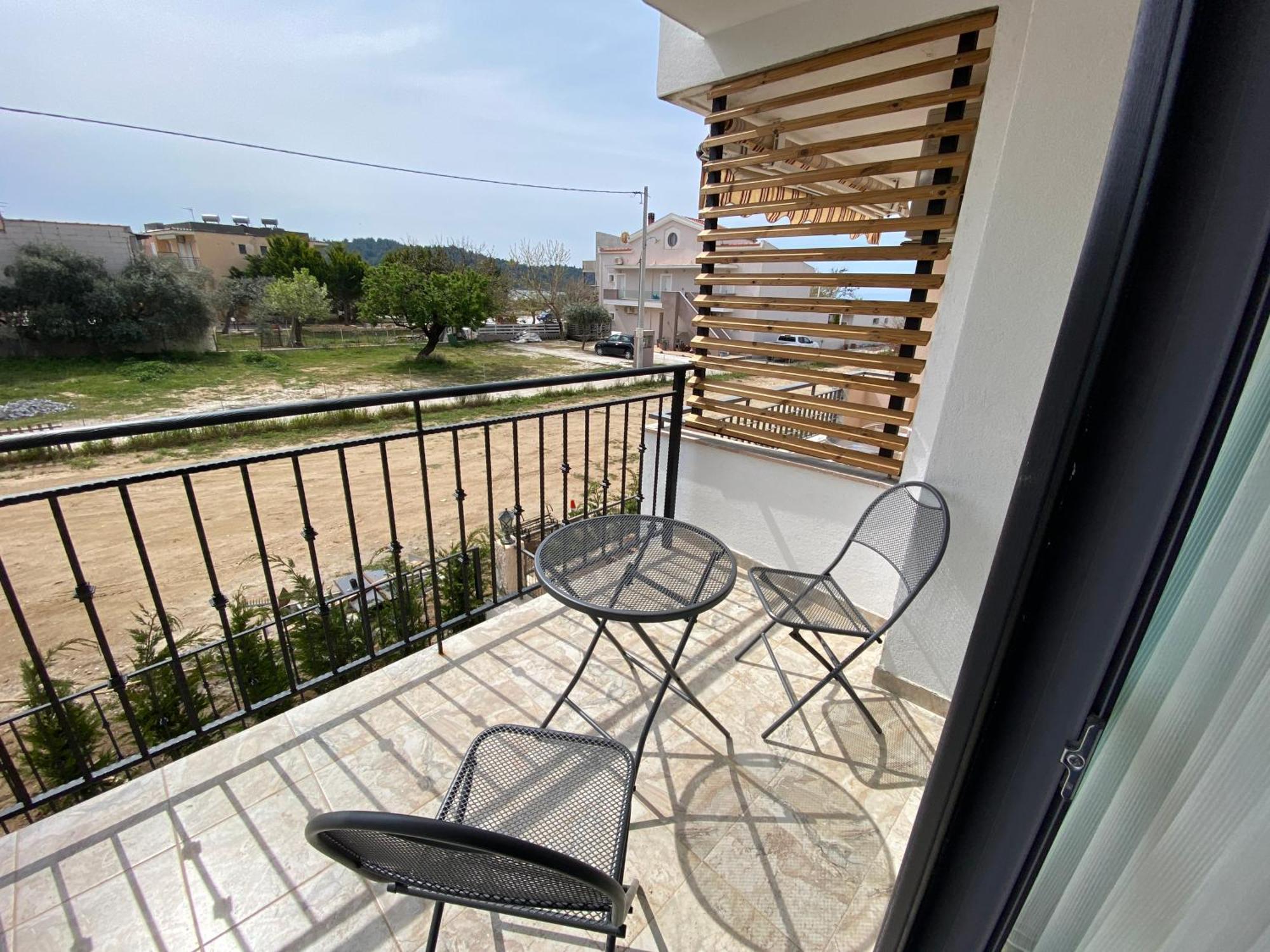פוטוס Opalium Beach Front Suites מראה חיצוני תמונה