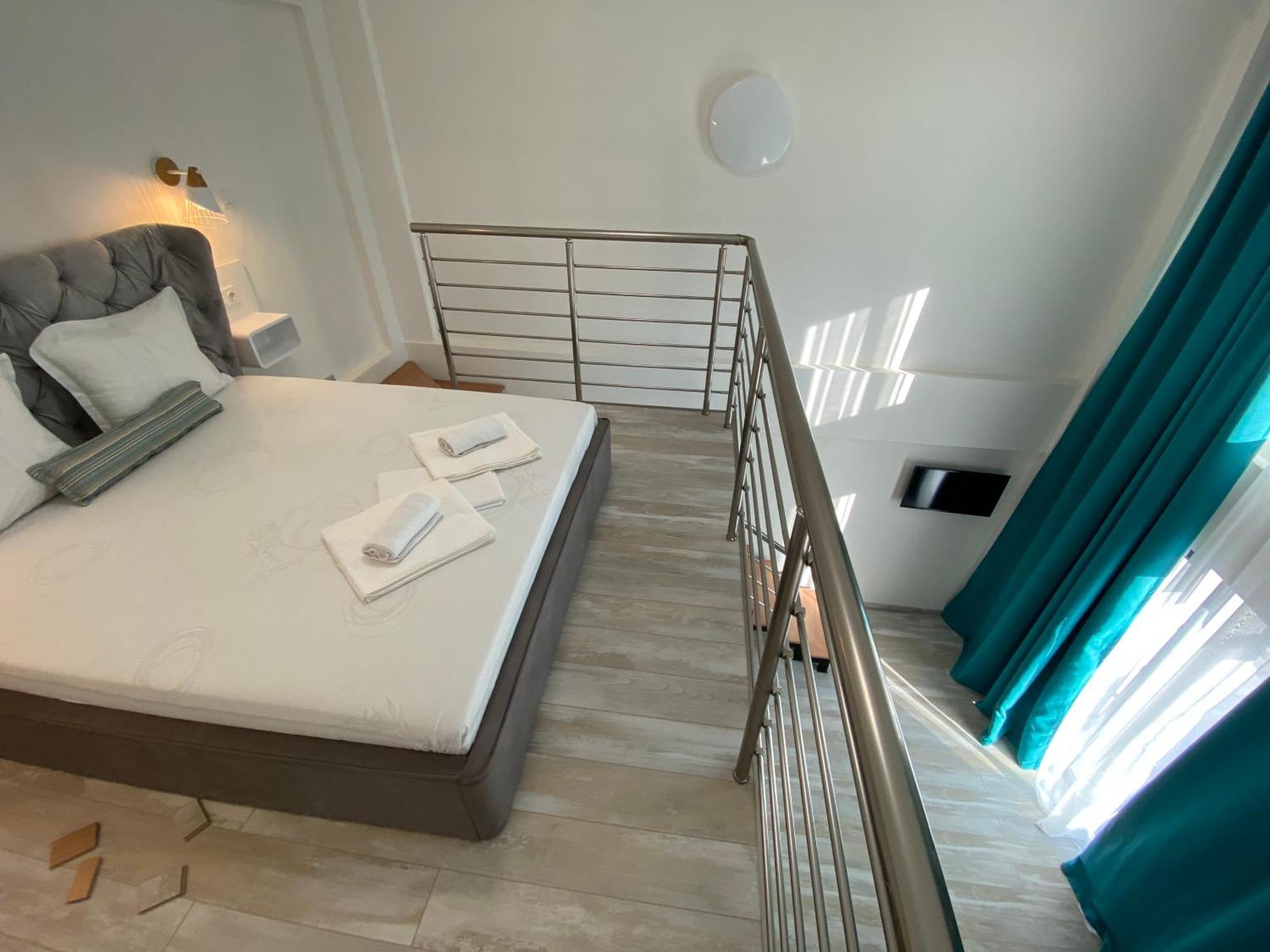 פוטוס Opalium Beach Front Suites מראה חיצוני תמונה