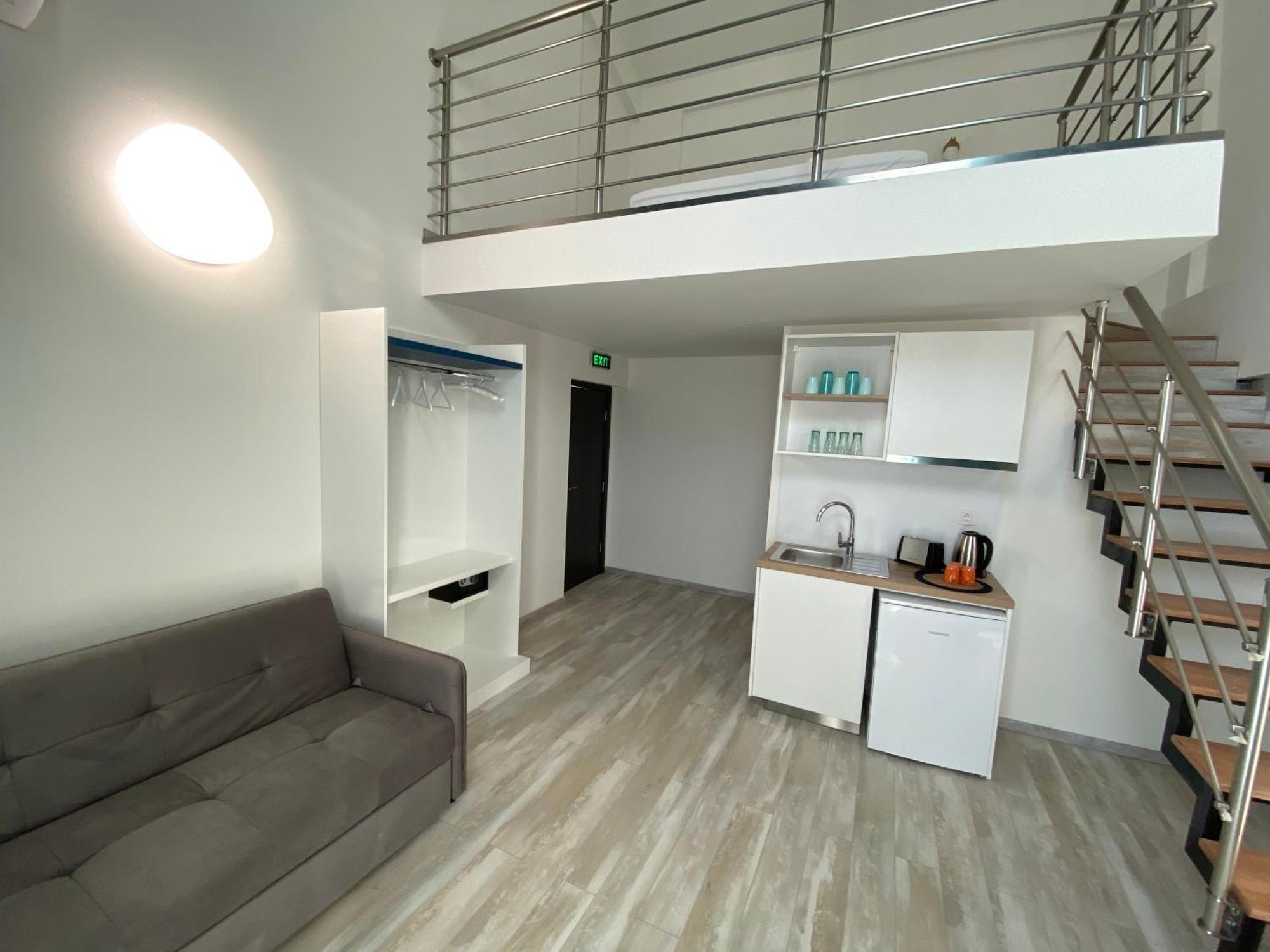 פוטוס Opalium Beach Front Suites מראה חיצוני תמונה