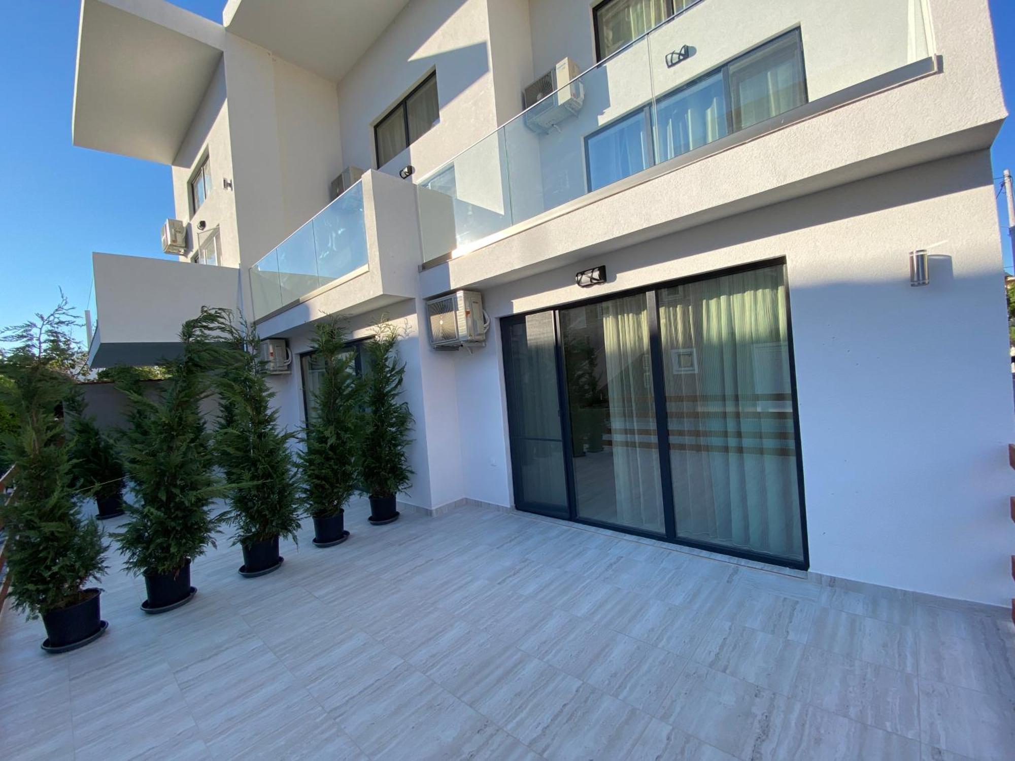 פוטוס Opalium Beach Front Suites מראה חיצוני תמונה