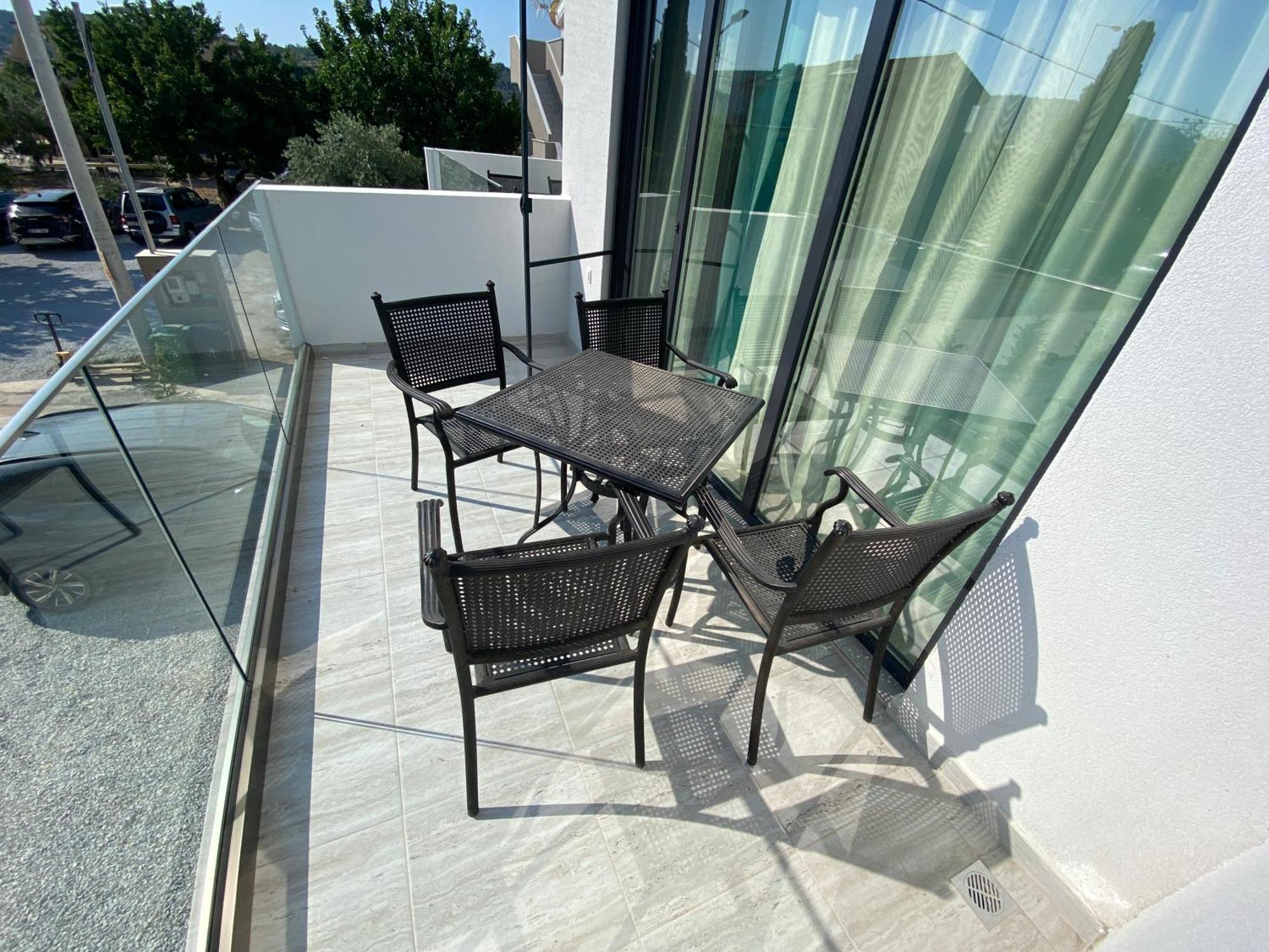 פוטוס Opalium Beach Front Suites מראה חיצוני תמונה