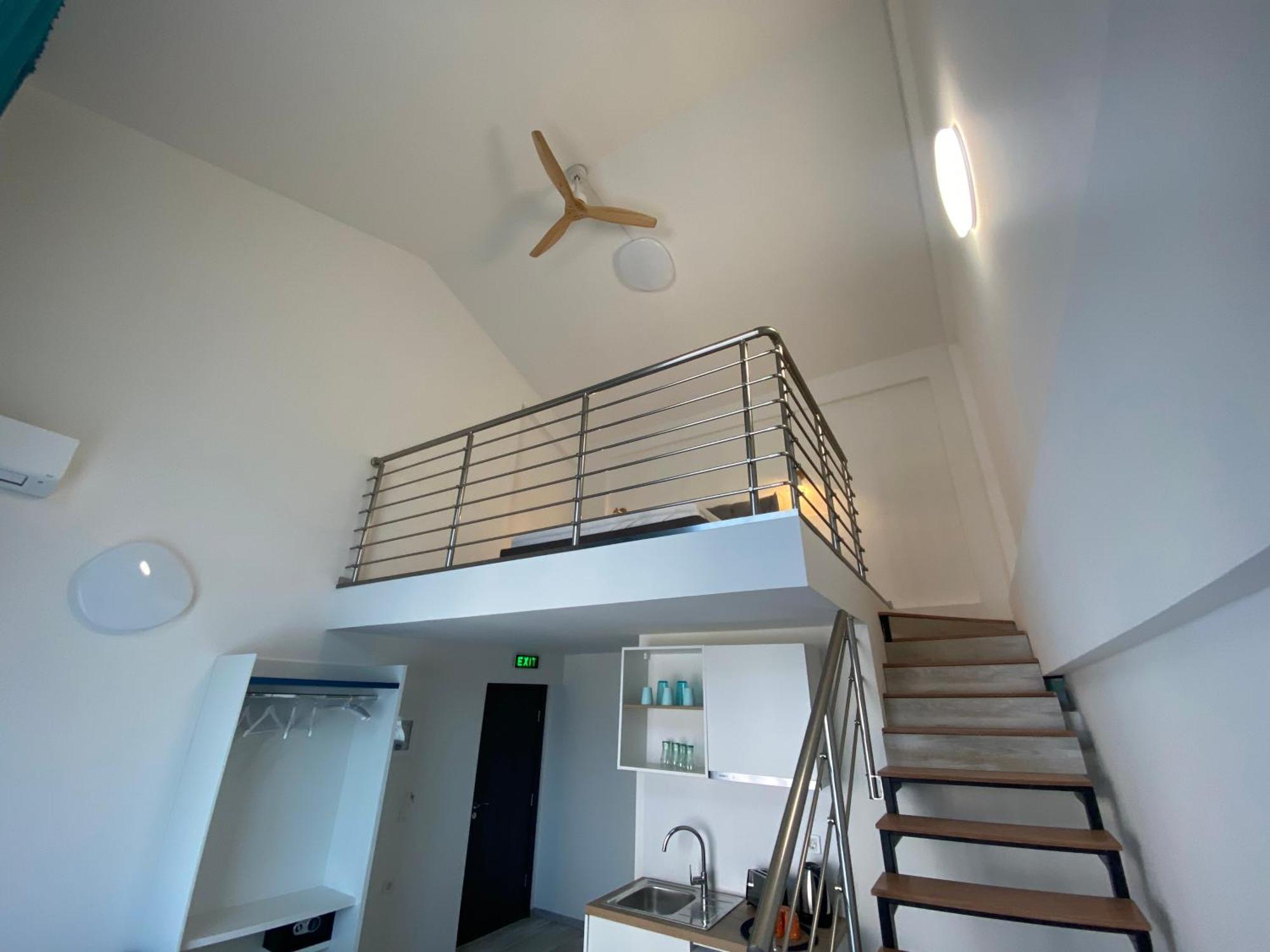 פוטוס Opalium Beach Front Suites מראה חיצוני תמונה
