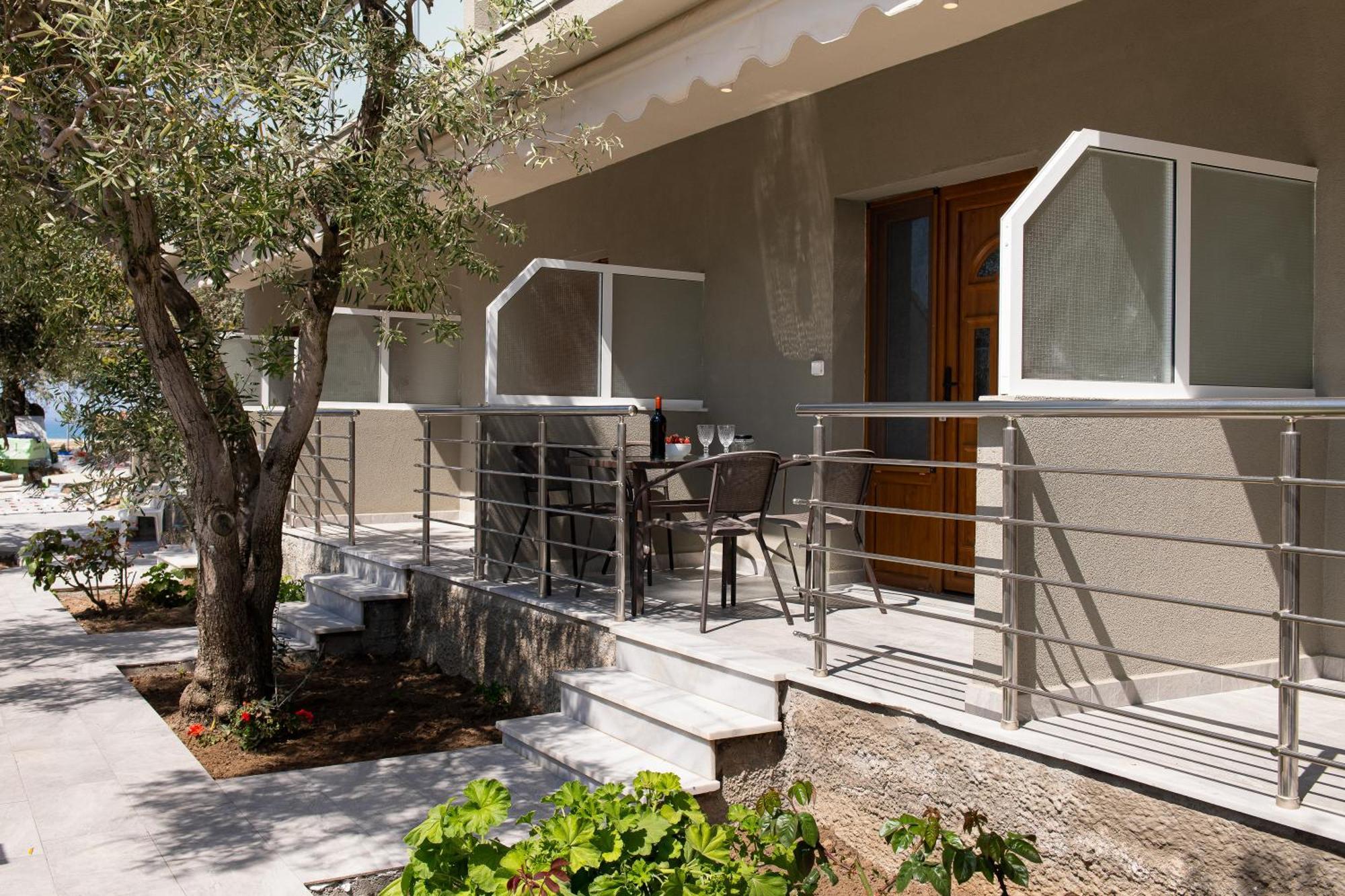 פוטוס Opalium Beach Front Suites מראה חיצוני תמונה