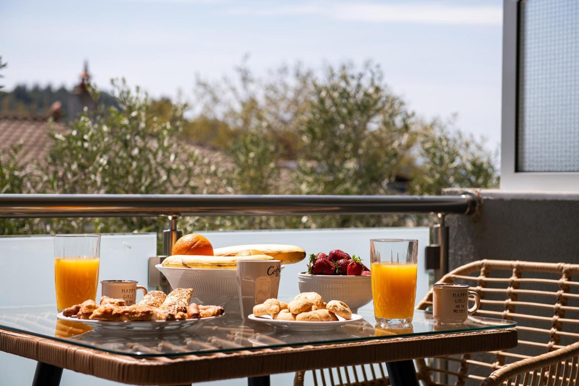 פוטוס Opalium Beach Front Suites מראה חיצוני תמונה