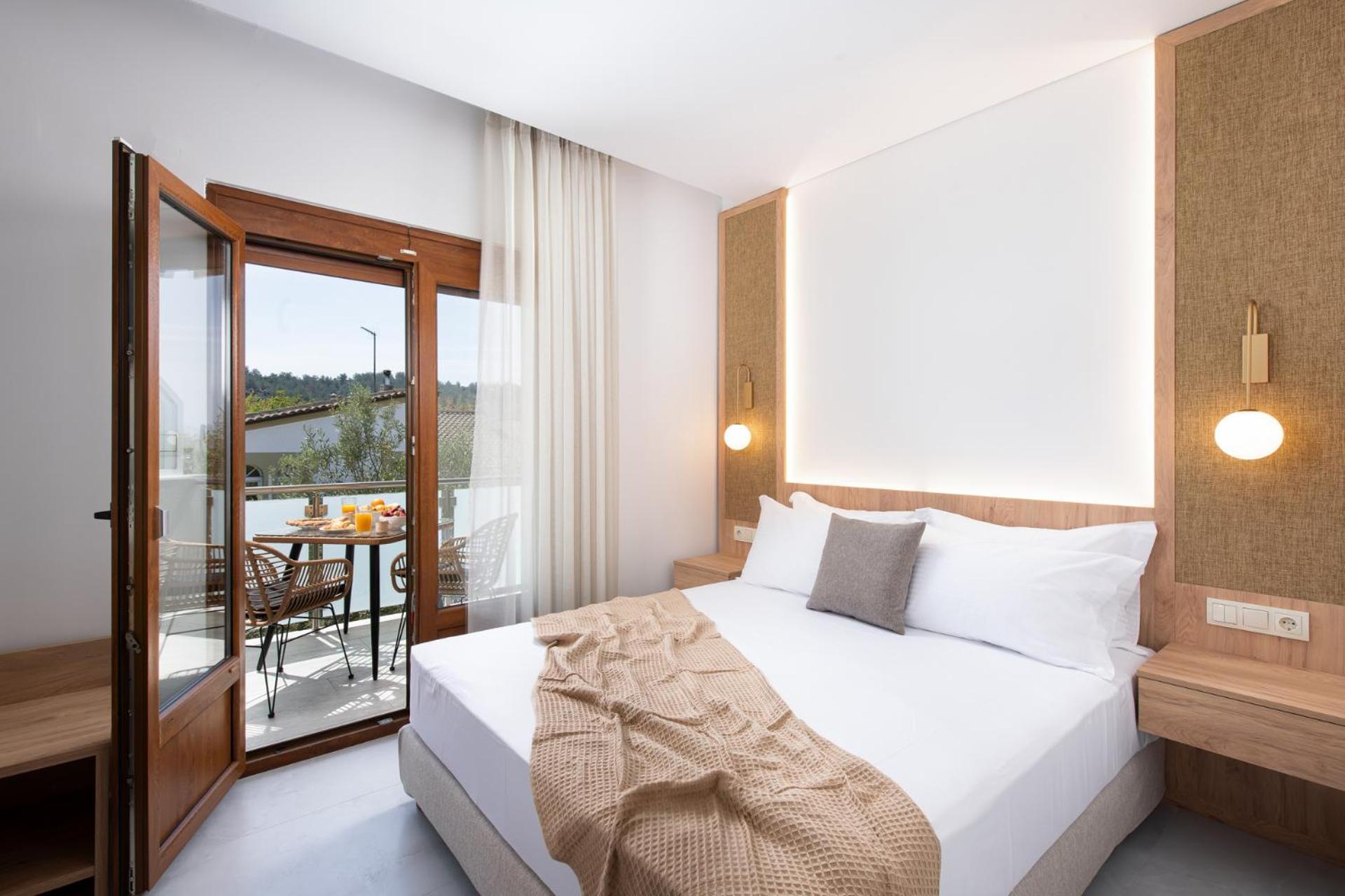 פוטוס Opalium Beach Front Suites מראה חיצוני תמונה